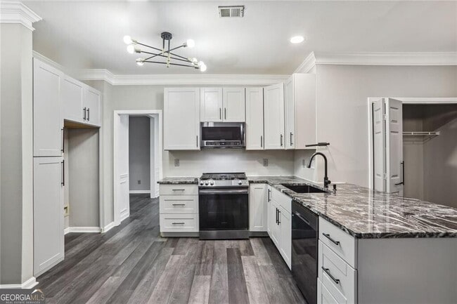 Photo - 2120 Sweetbirch Trail