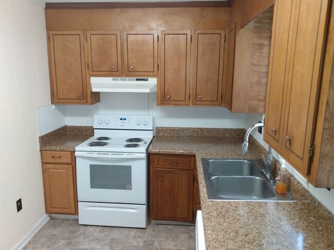 Photo - 843 Woodland St Unit 1