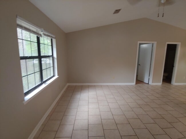 905 Tomahawk Ct