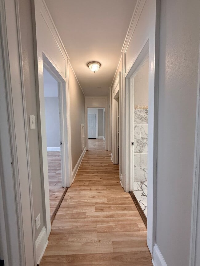 Photo - For Rent- 3 Bedrooms, 1 bath