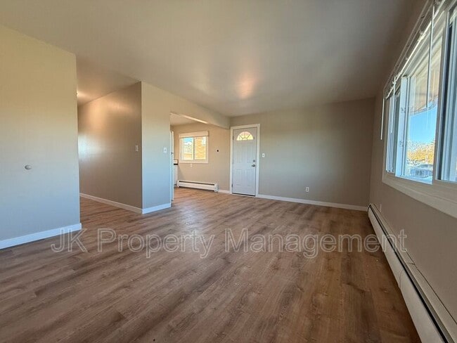 Photo - 2100 4th St NE Unit #3