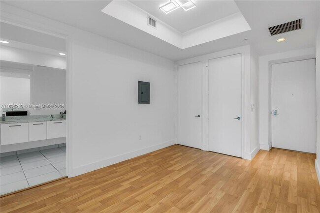 Photo - 55 SE 6th St Unit 4100