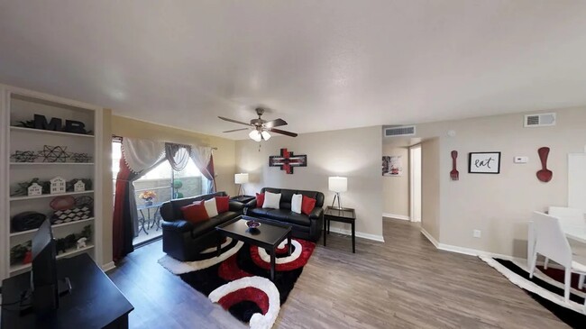 Building Photo - 515 S Bender Ave Unit 1703 Rental
