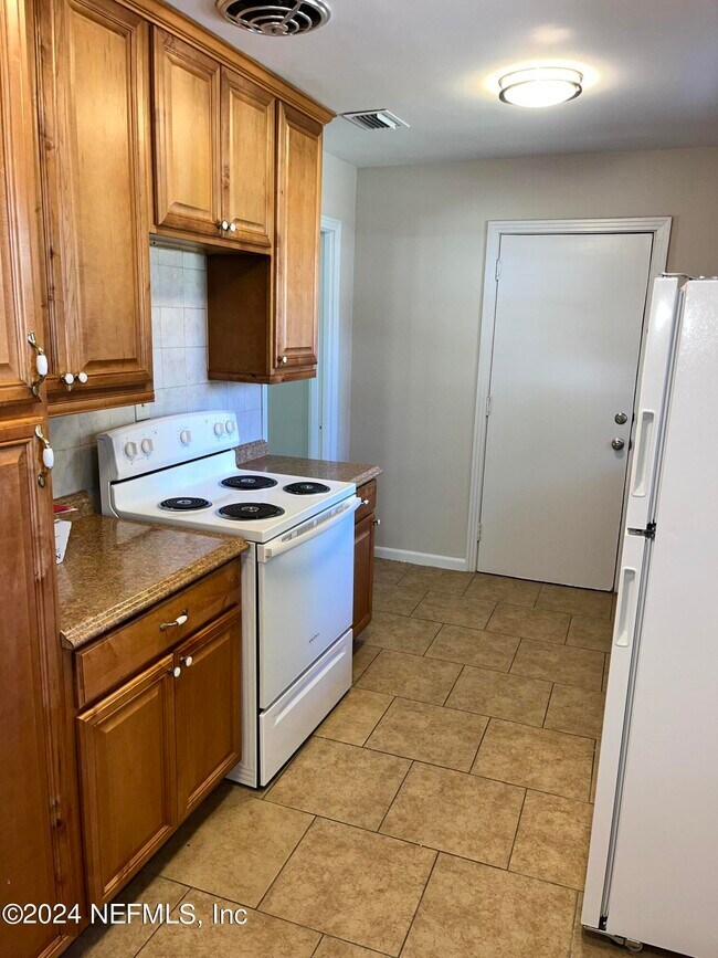 6560 Barmer Dr S Rental House Rental in Jacksonville, FL