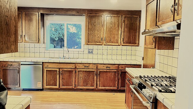 Photo - 124 Lester Ln