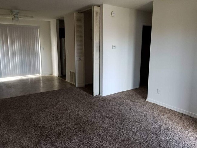 Lincoln Square Apartments