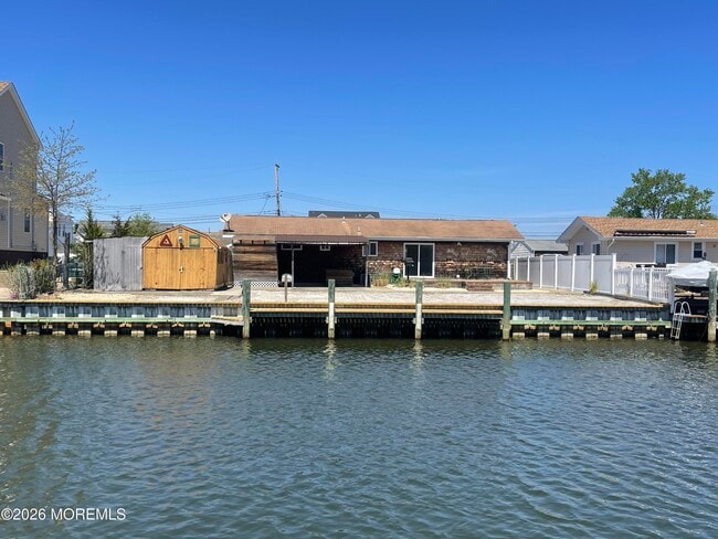 Building Photo - 1813 Capstan Dr