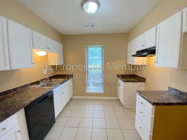 Photo - 6930 Autumnhill Ln