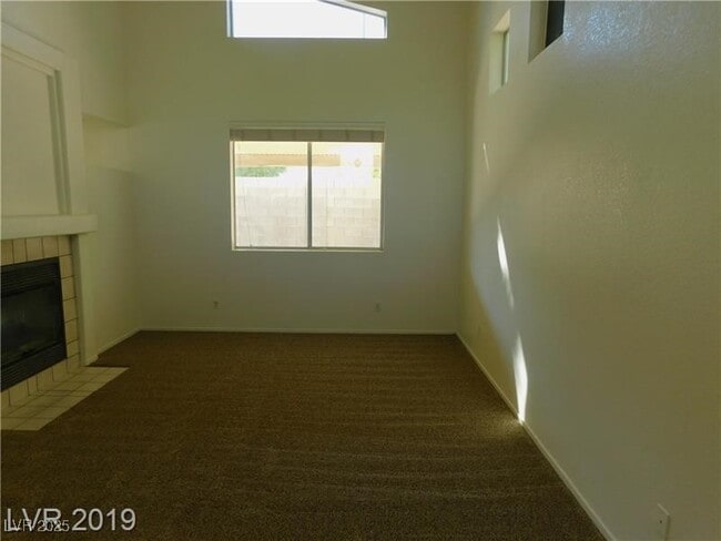 Building Photo - 628 Rolling Valley Way