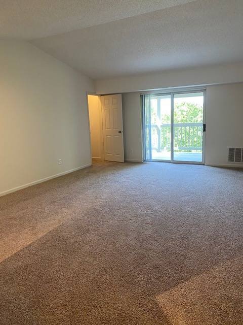 Photo - Enormous - 860sf, Close to West End, Excep... Unit 425