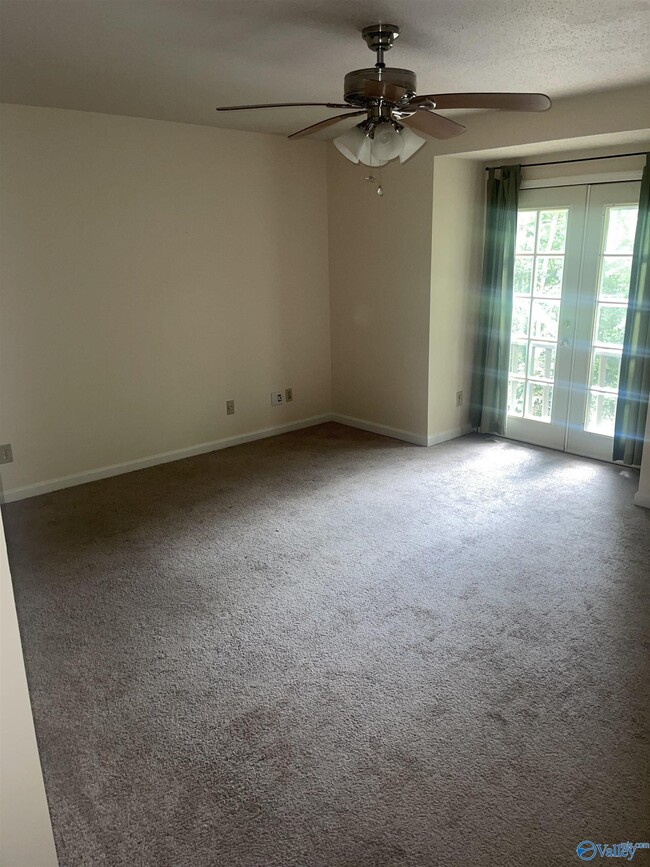 Photo - 3016 Live Oak Ln SW Unit NA