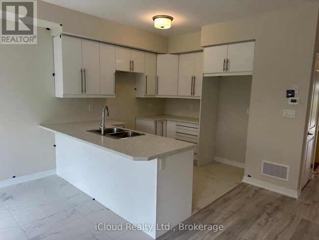 Photo - 660 Colborne St W Unit 21