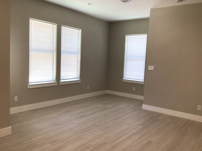 Photo - 2109 Marnel Rd Unit B