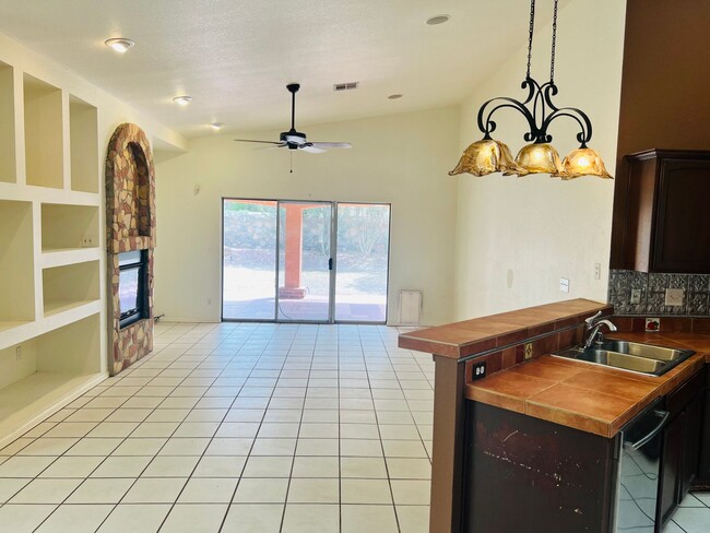 Photo - Captivating 4 bedroom, 2 bath home in Santa Teresa, NM!