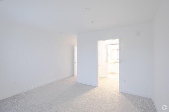 The Summit- 2BR, 2BA