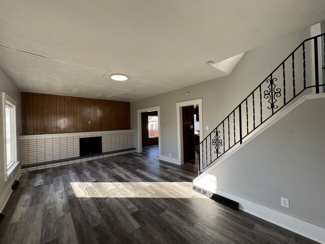 Photo - 639 Maryland Ave SW