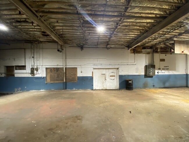 189 10th St Unit Lower Unit