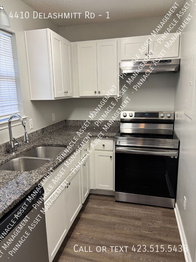 Building Photo - 4410 Delashmitt Rd Unit 1