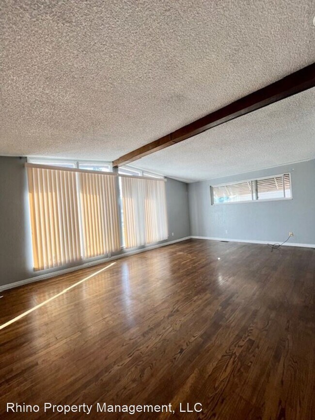 Photo - 4 br, 3 bath House - 691 E Wyandotte Ave