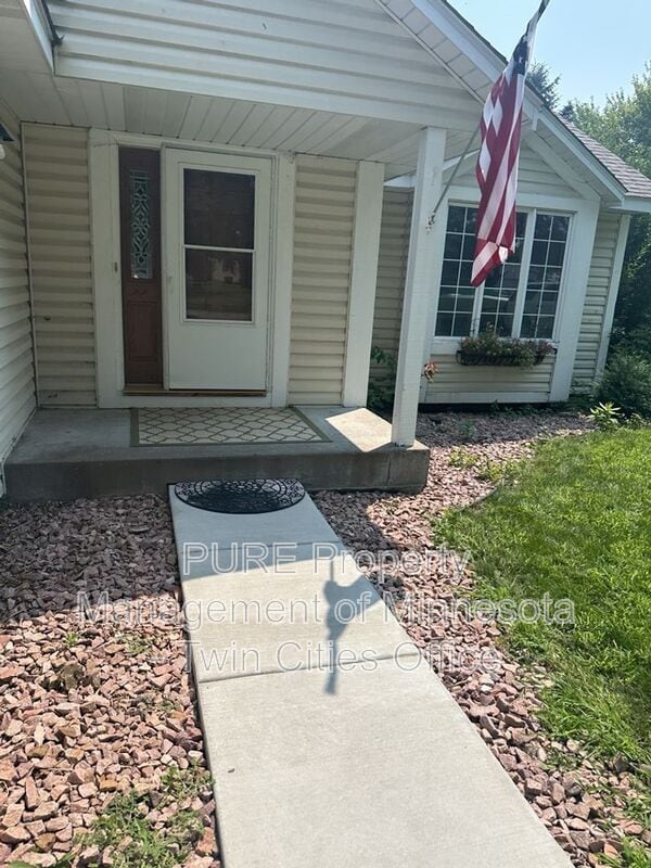 Building Photo - 9675 84th St S Rental