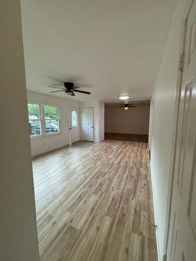 Photo - 163 Alva Cir
