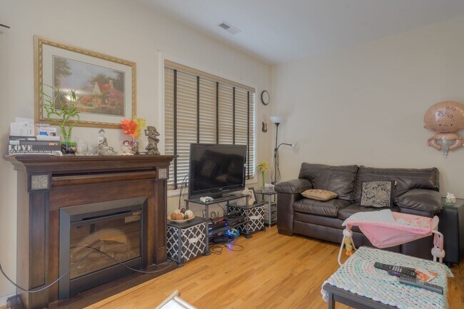 Photo - New Kent Townhomes Unidad 354 New Kent Road