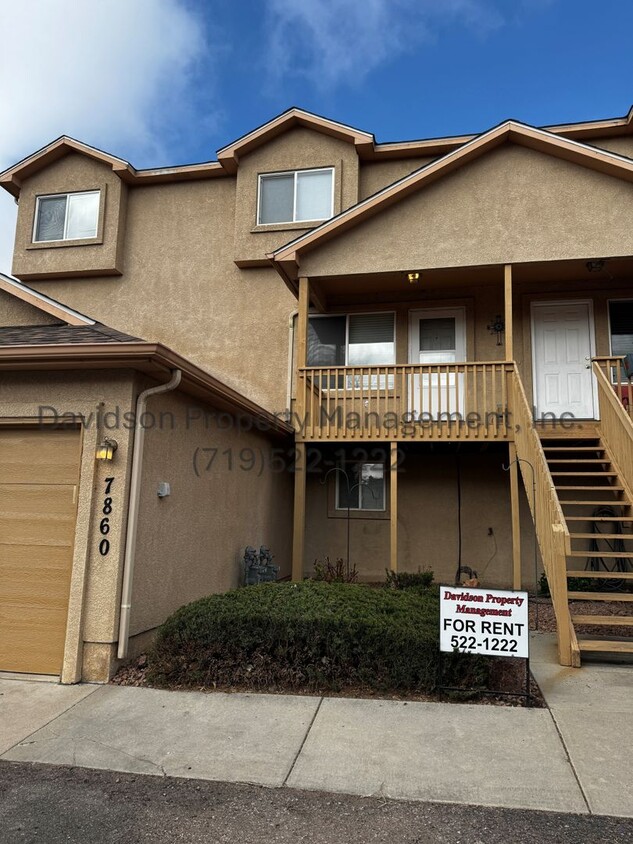 Great 3 Bedroom Condo the Briargate Area - Great 3 Bedroom Condo the Briargate Area