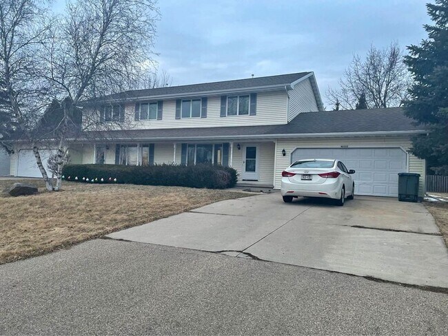 Photo - JDPM LLC - HOUSE Unit W6752 SCHOOL ROAD