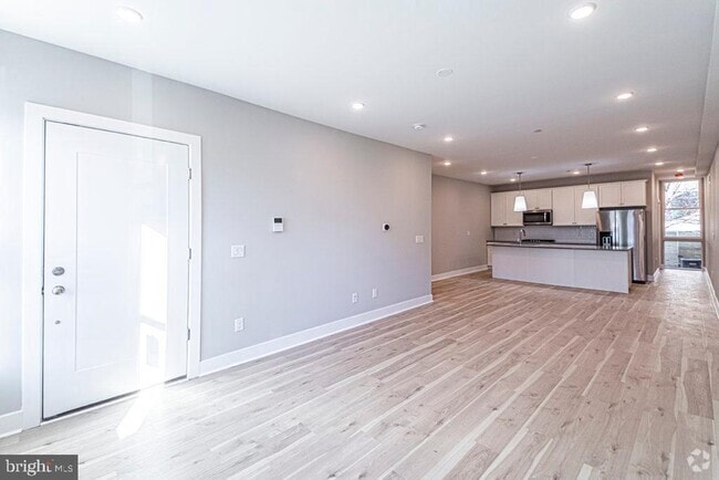 Building Photo - 713 S 51st St Unit 1 Rental