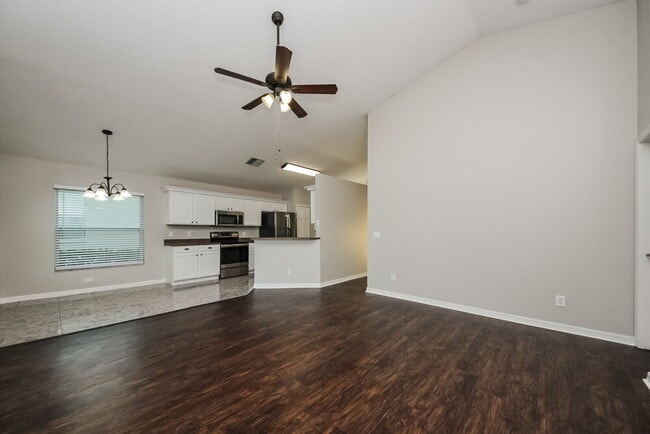 2143 Mallard Creek Cir