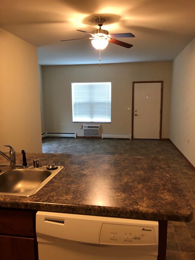 Glendale &amp; Appleton Heights Apartments For Rent in