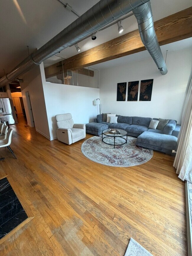 Photo - 1344 W Madison St Unit 302