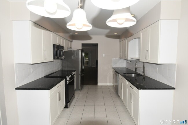 Photo - 3977 Park Ave Unit 3977