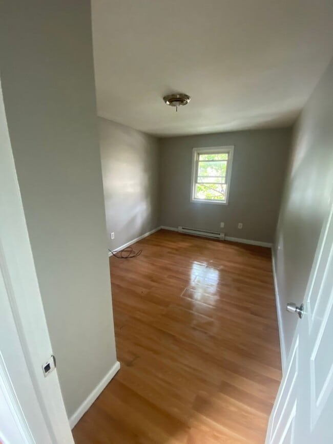 Photo - 1836 E Atlantic St Unit 2nd Floor