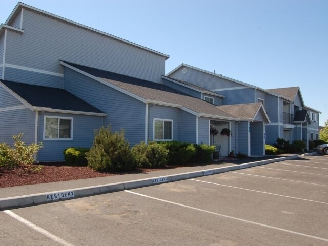 Photo - Lakeland Pointe Apartments