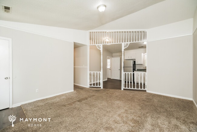 Photo - 301 Bluebell Ave