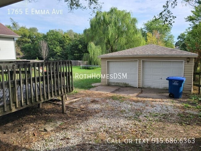 Photo - 1765 E Emma Ave