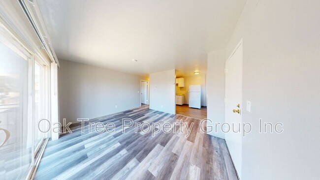 Photo - 2117 E 15th St