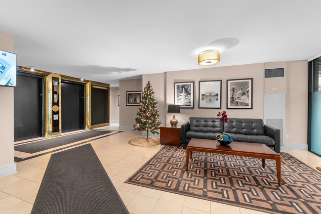 Building Photo - All Utilities Included! Bright Logan Circle 1BR/1BA Condo with Rooftop Views