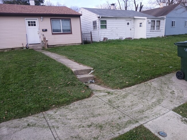 1256 E 15th Ave