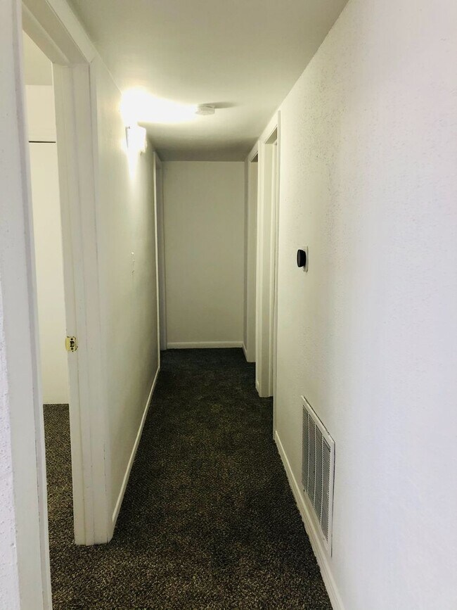 Photo - Loves Park 4 Bedroom House