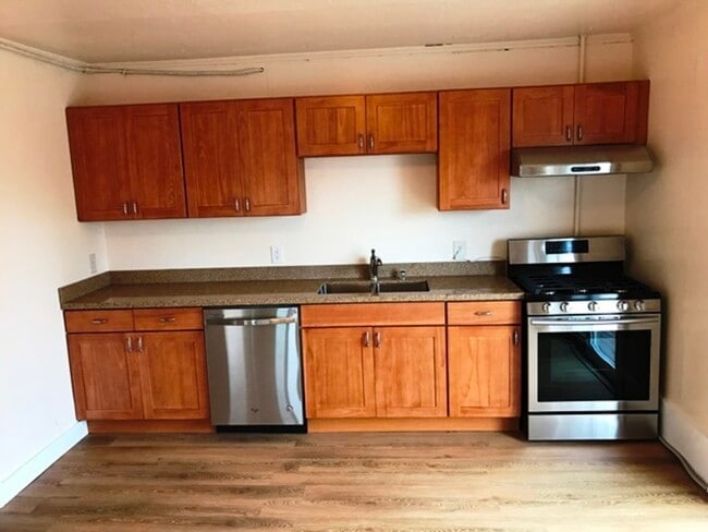 Photo - 1920 E Jefferson St