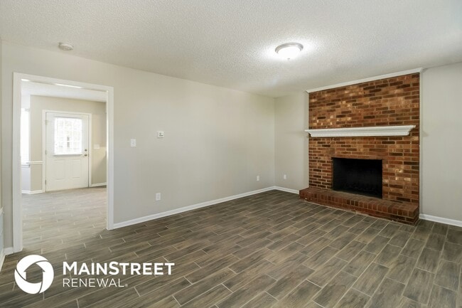 Photo - 529 Regal Dr