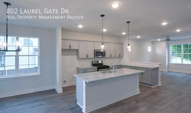 Photo - 802 Laurel Gate Dr
