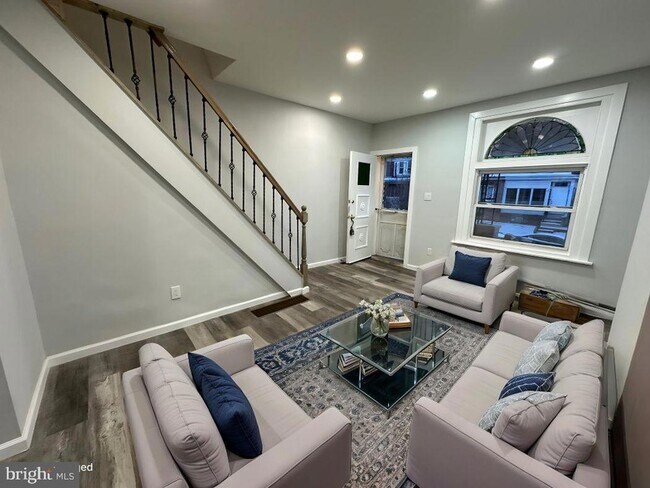 Photo - 1141 Herbert St