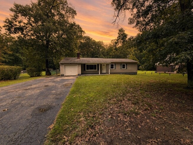 Building Photo - 875 Bowman Rd