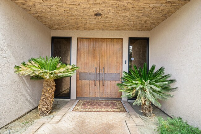 45640 Rancho Palmeras Dr