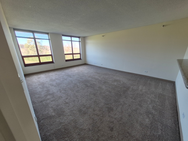 Photo - 5885 Forest View Rd Unidad 800-319