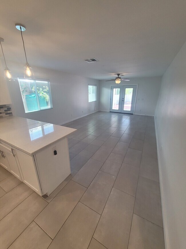 Photo - Gorgeous 3/2 in the foothills for rent!