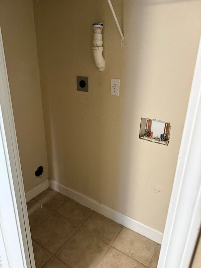 Photo - Move in ready 1/1 apartment